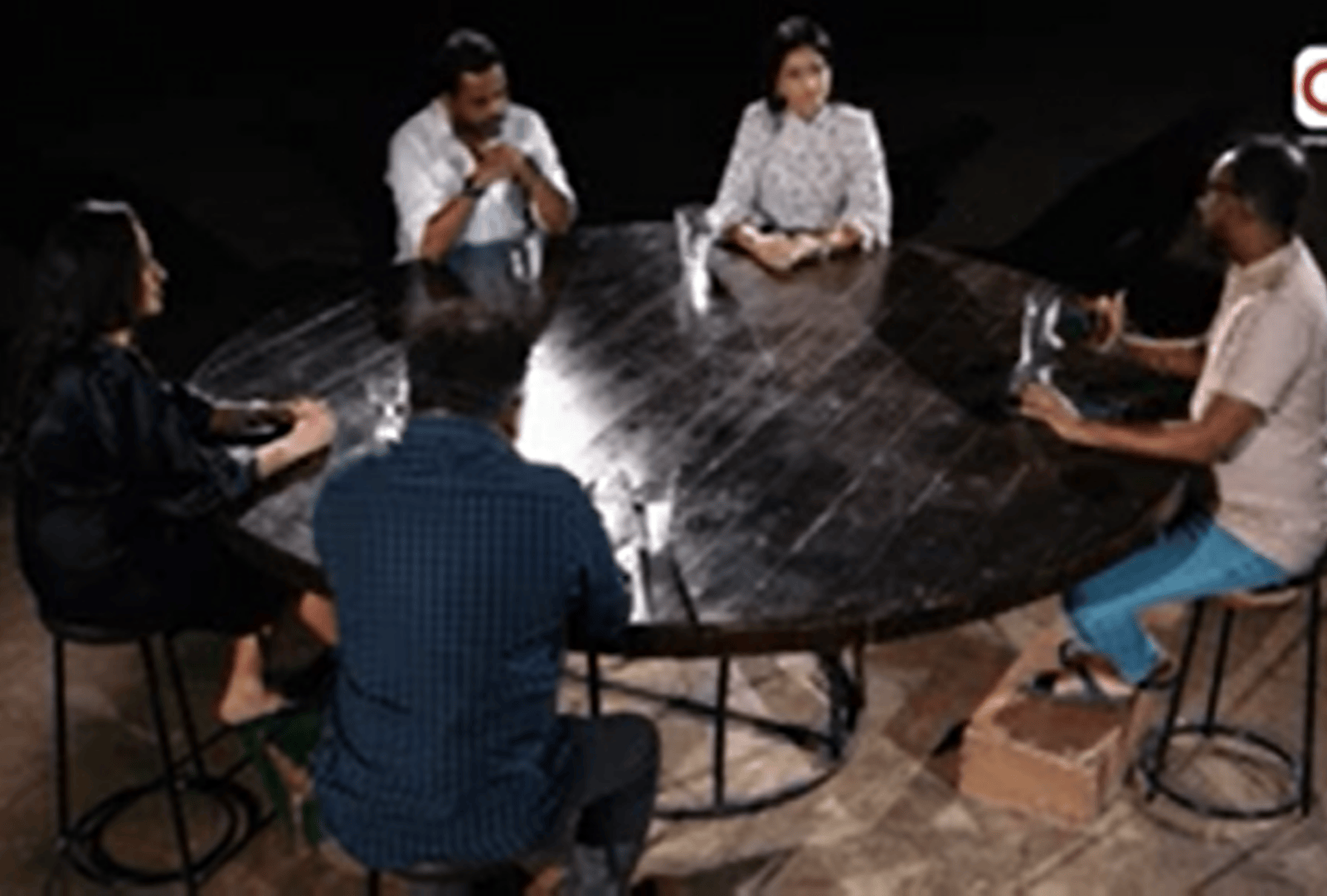 මිදුණු විශ්වය ගැන කතාබහ | Roundtable